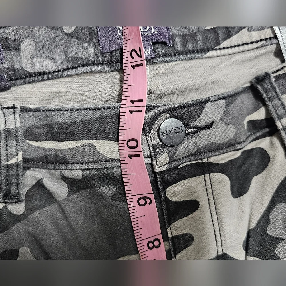 NYDJ Camo Jeans K - Picture 8 of 8